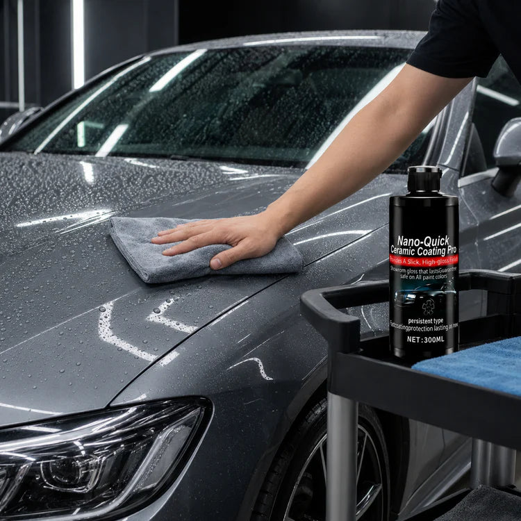 Car paint with a deep glossy finish