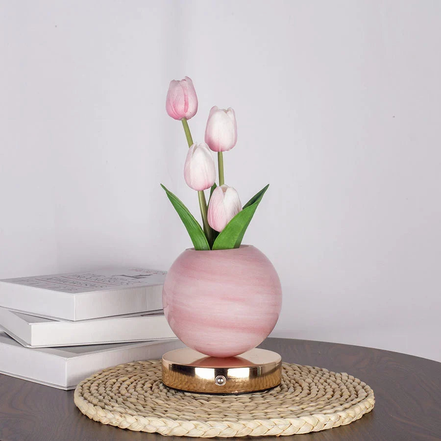 Rosa Tulpe + rosa Blumentopf