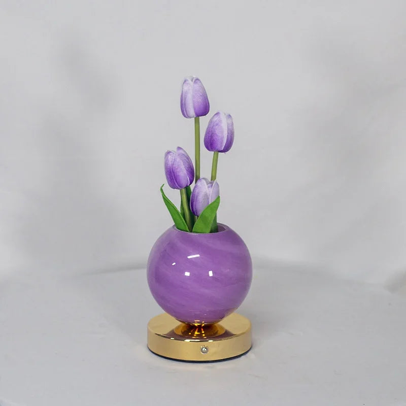 Lila Tulpe + lila Topf