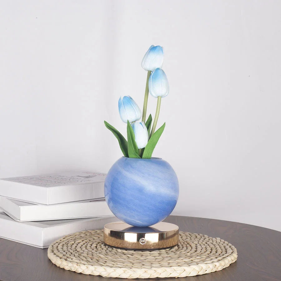 Blaue Tulpe + blauer Topf